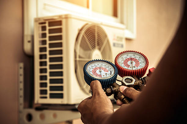 Professional Hvac technician working in Mars Hill, NC